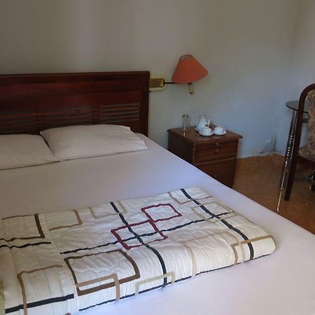 Nha Khach So 2 Guest House 껀터 외부 사진
